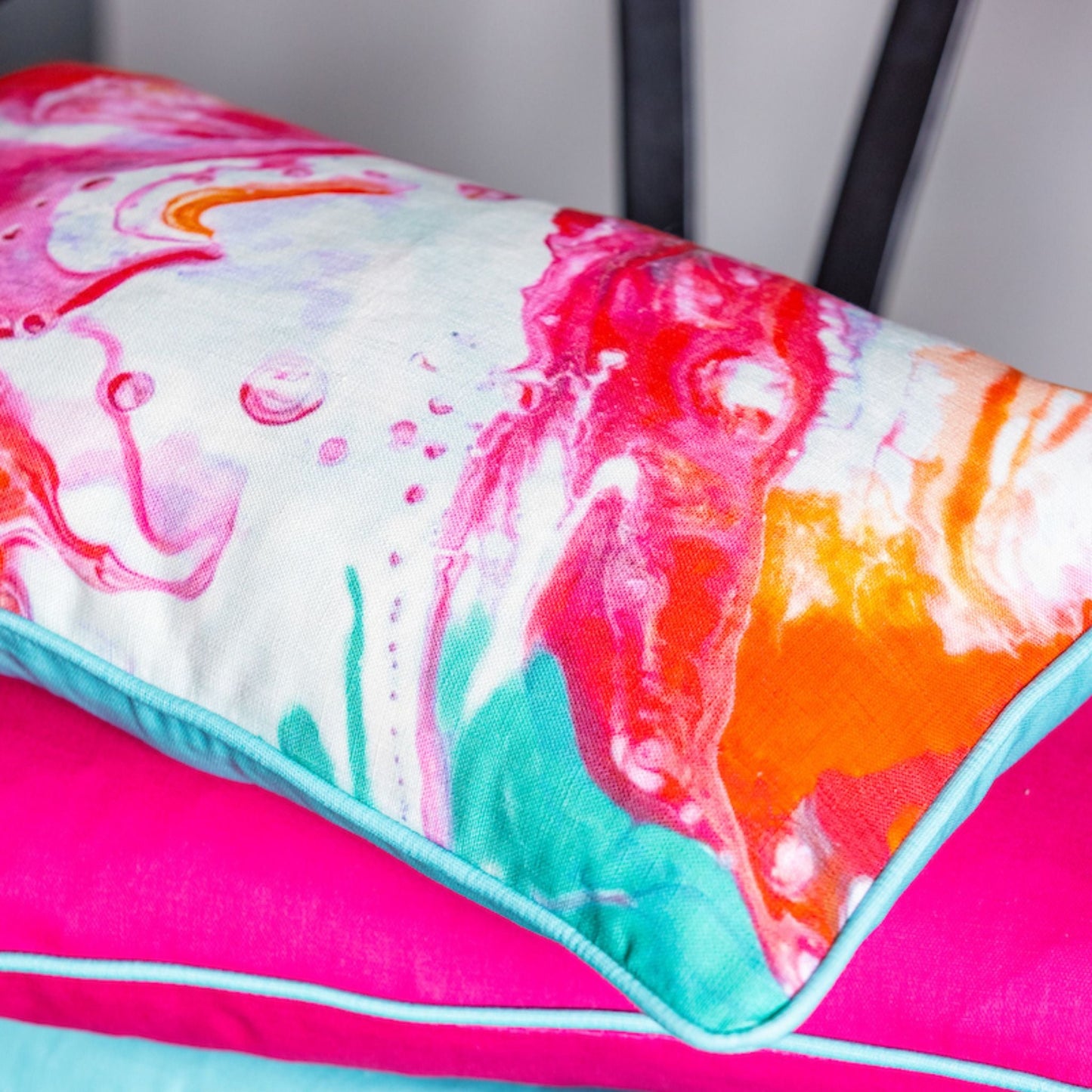 Ulster Weavers Plain Linen Cushion - Cardinal Marble (50cm x 30cm, Cerise Pink/Turquoise) - - Ulster Weavers