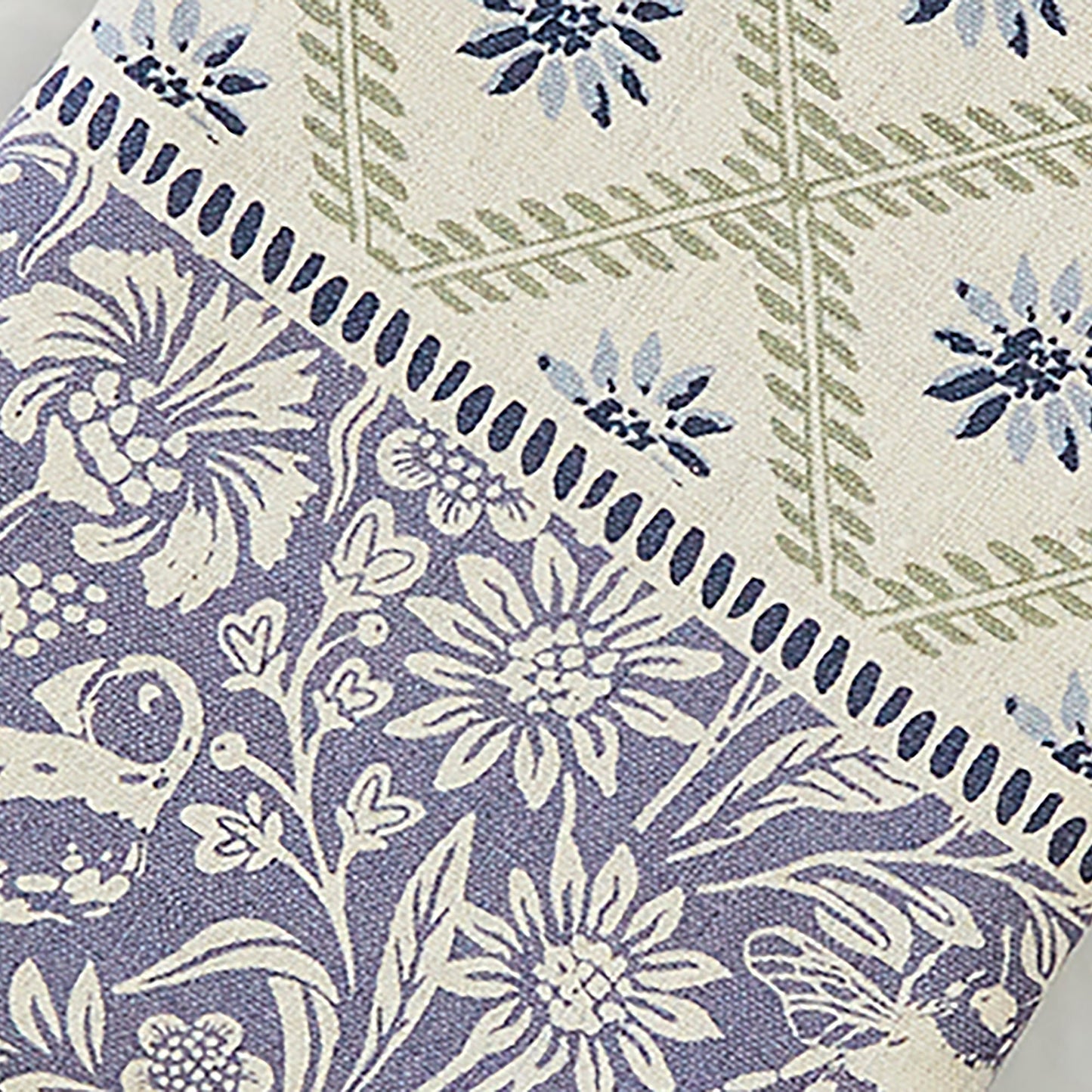 Coastal Treasures Gauntlet Oven Glove in Blue