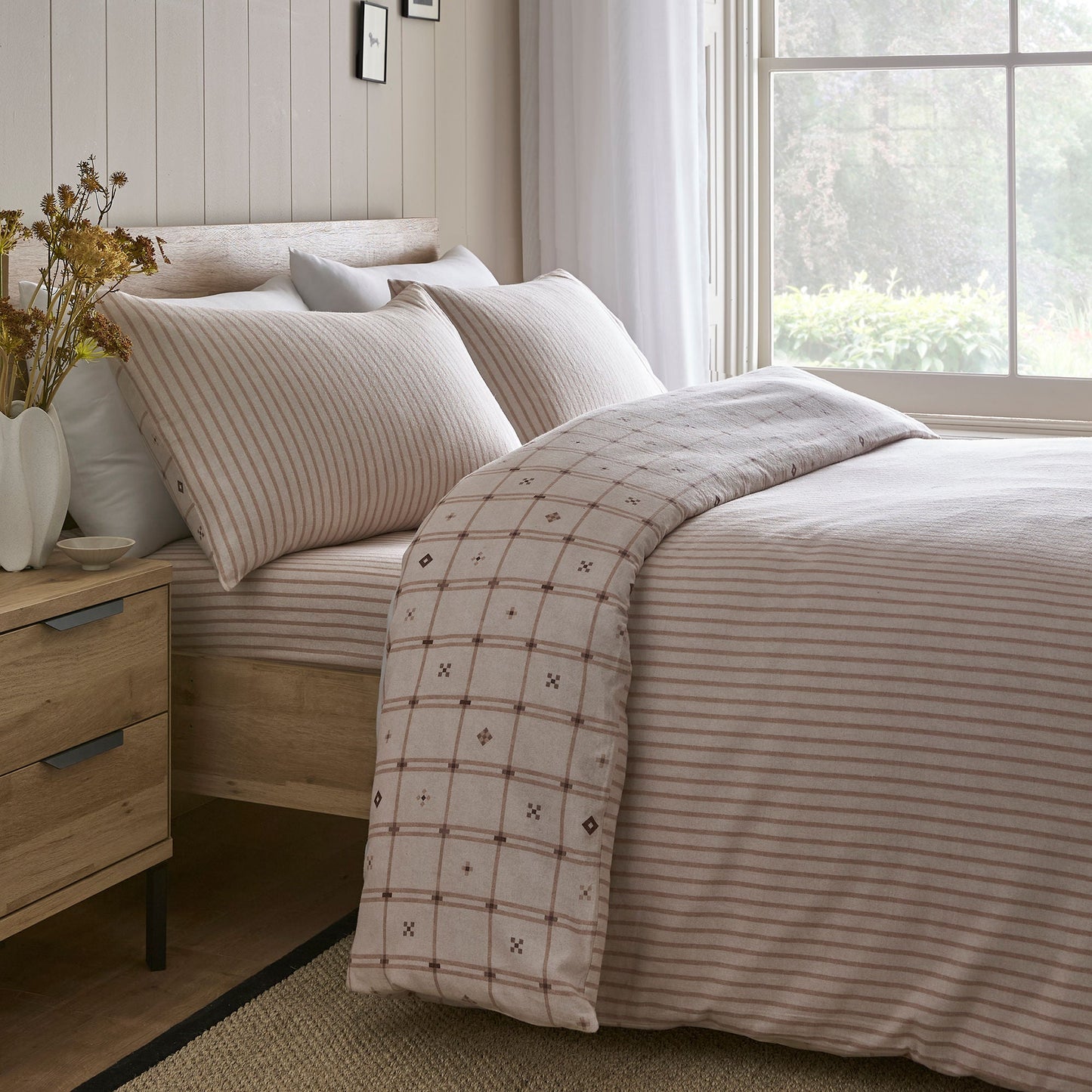 Cottage Check Duvet Cover Set in Natural - Duvet Cover Set - D & D