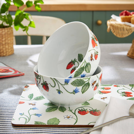Strawberry Patch Porcelain Bowl in Green