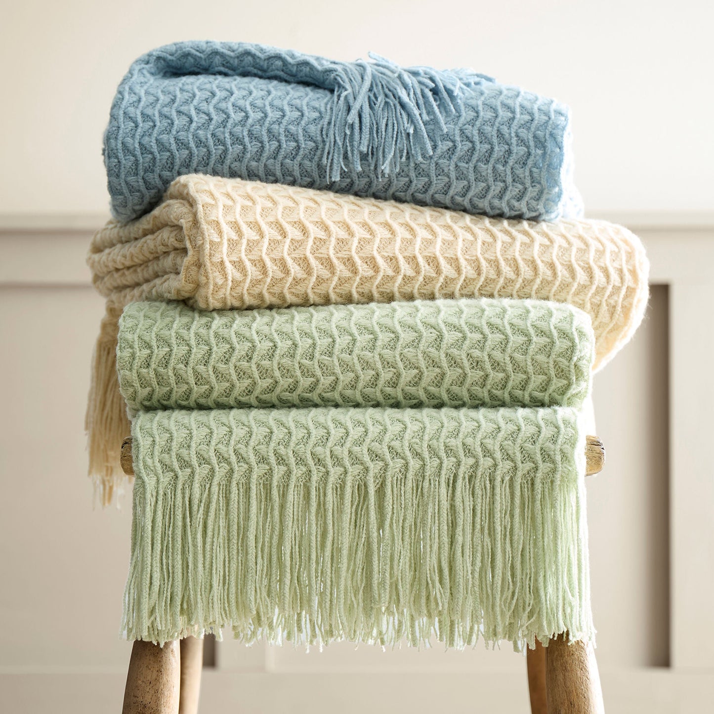 Textured Knit Throw in Natural 130 x 180cm