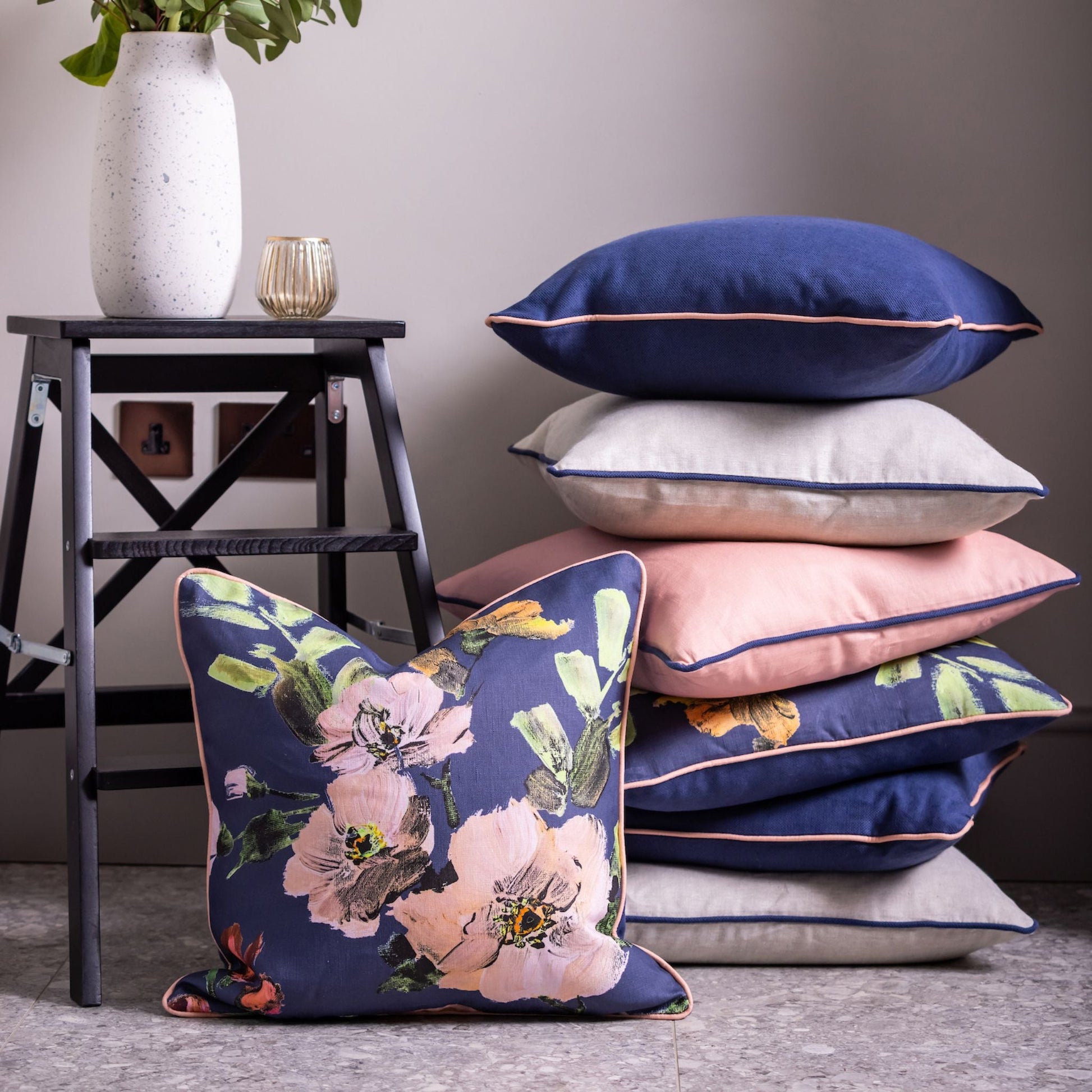 Ulster Weavers Plain Linen Cushion - Hillsborough Floral (50cm x 50cm, Dusty Pink/Navy) -  - Ulster Weavers