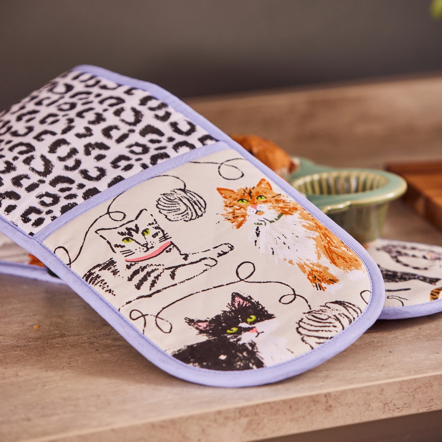 Ulster Weavers Feline Friends Double Oven Glove One Size in Grey - Double Oven Glove - Ulster Weavers