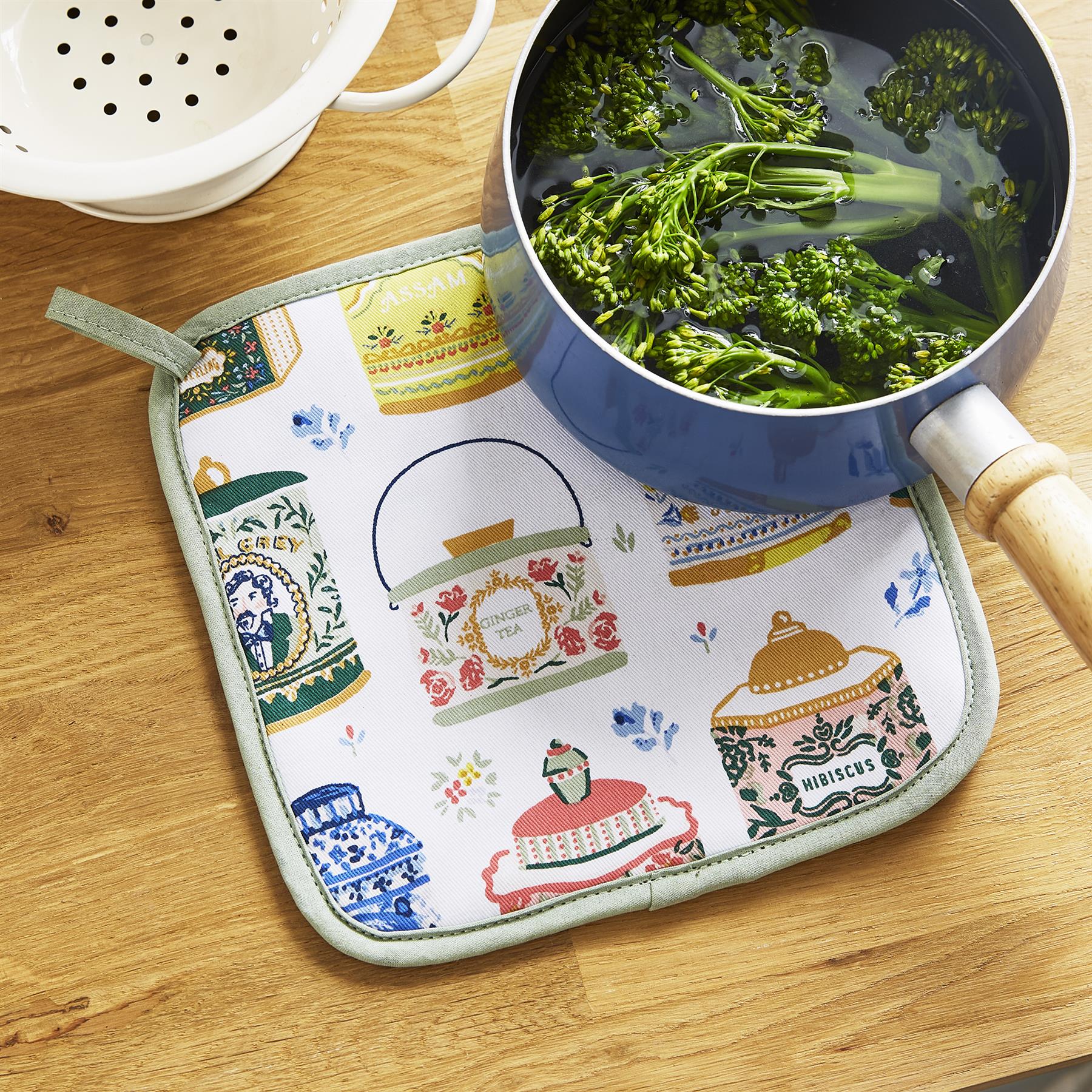Ulster Weavers Tea Tins Pot Mat One Size in Multi - Pot Mat - Ulster Weavers