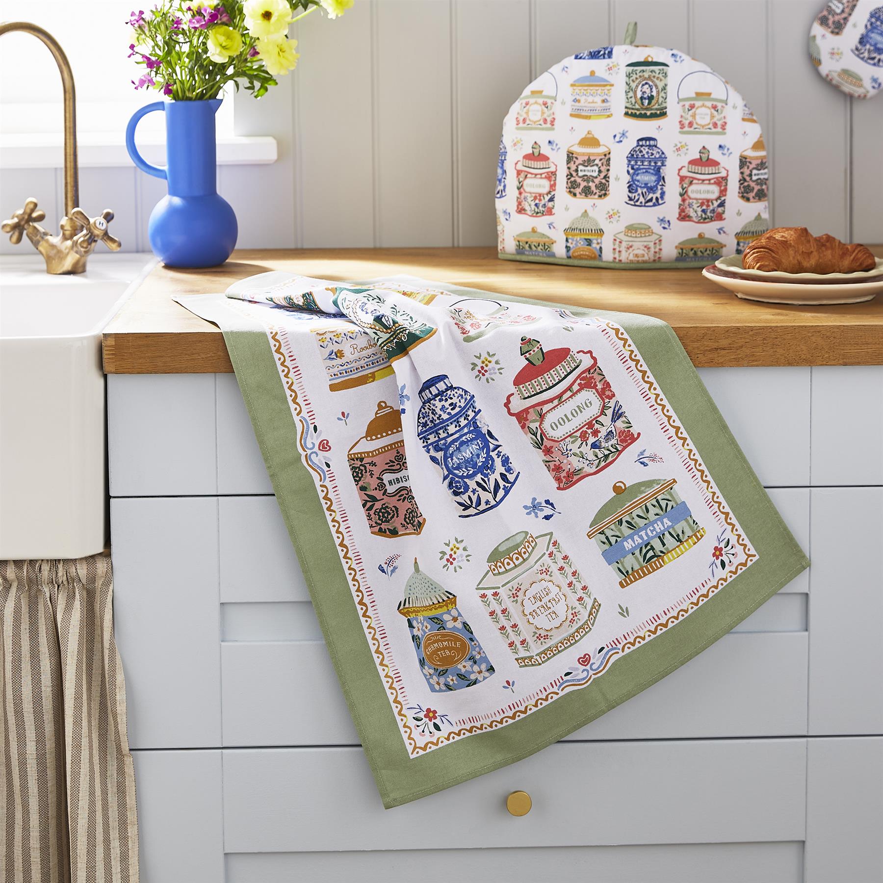 Ulster Weavers Tea Tins Tea Cosy One Size in Multi - Tea Cosy - Ulster Weavers