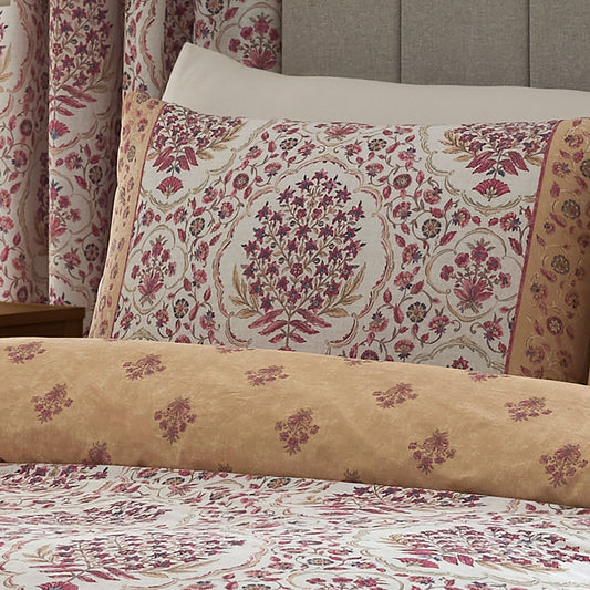 Ashmead Duvet Cover Set in Berry - Duvet Cover Set - D & D