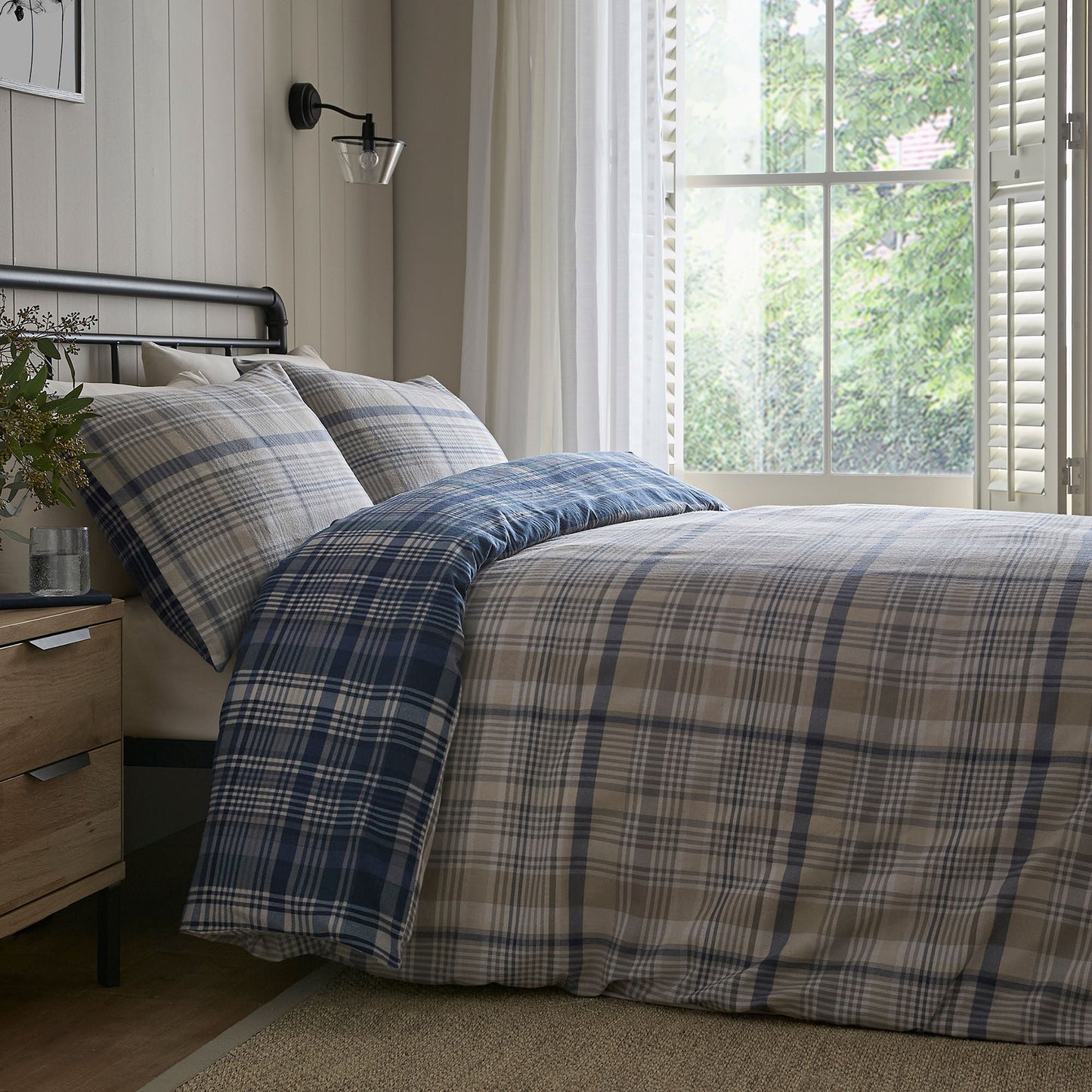 Bennet Check Duvet Cover Set in Navy - Duvet Cover Set - D & D