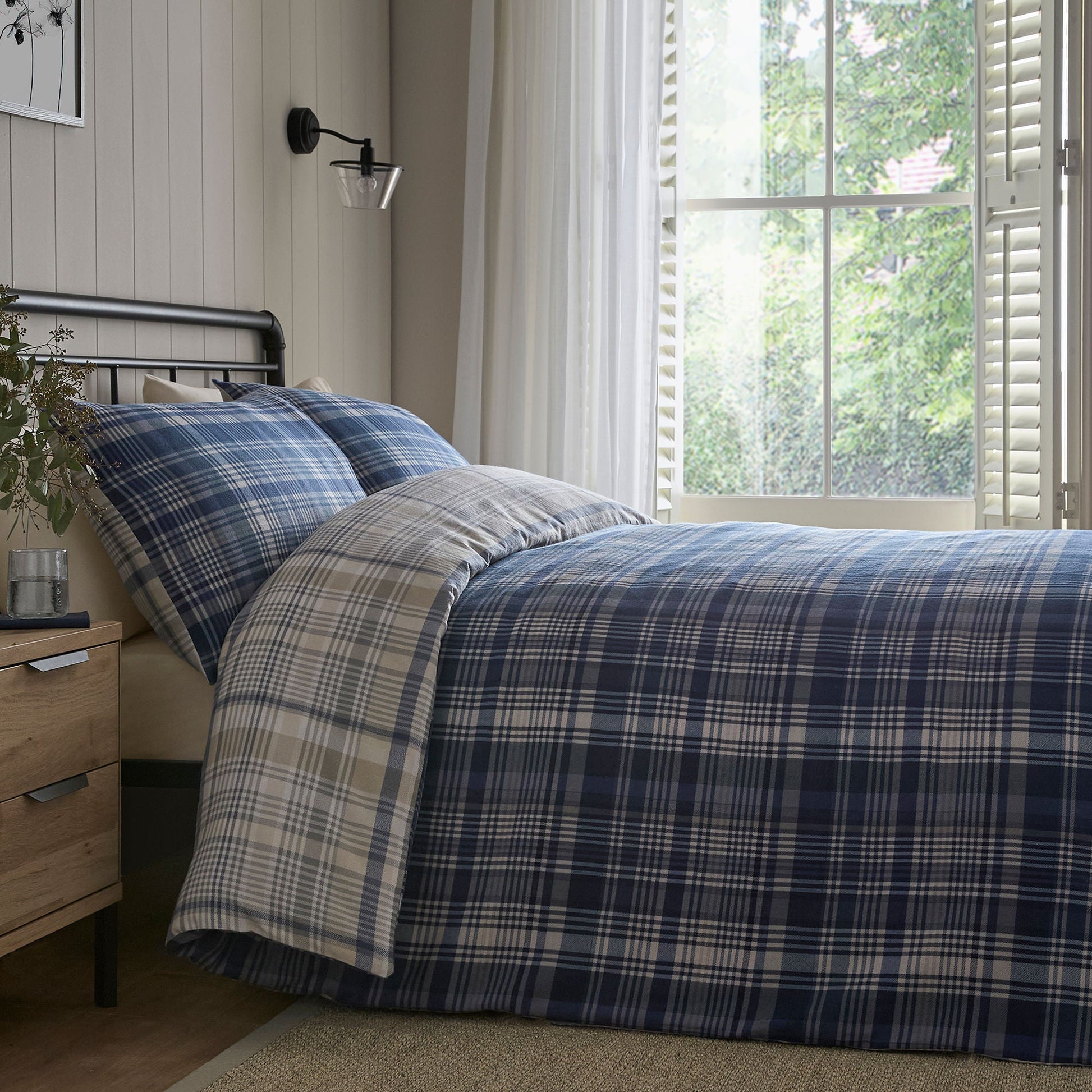 Bennet Check Duvet Cover Set in Navy - Duvet Cover Set - D & D
