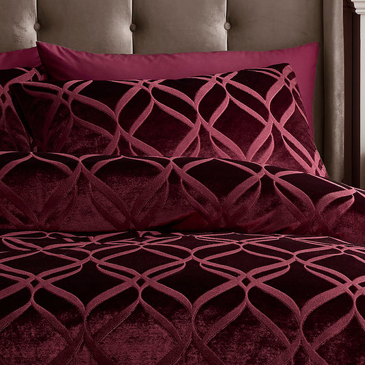Belfort Duvet Cover Set in Berry - Duvet Cover Set - Soiree