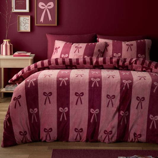 Bows Duvet Cover Set in Berry - Duvet Cover Set - Fusion