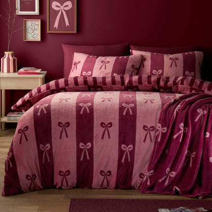Bows Throw in Berry 120 x 150cm - Throw - Fusion