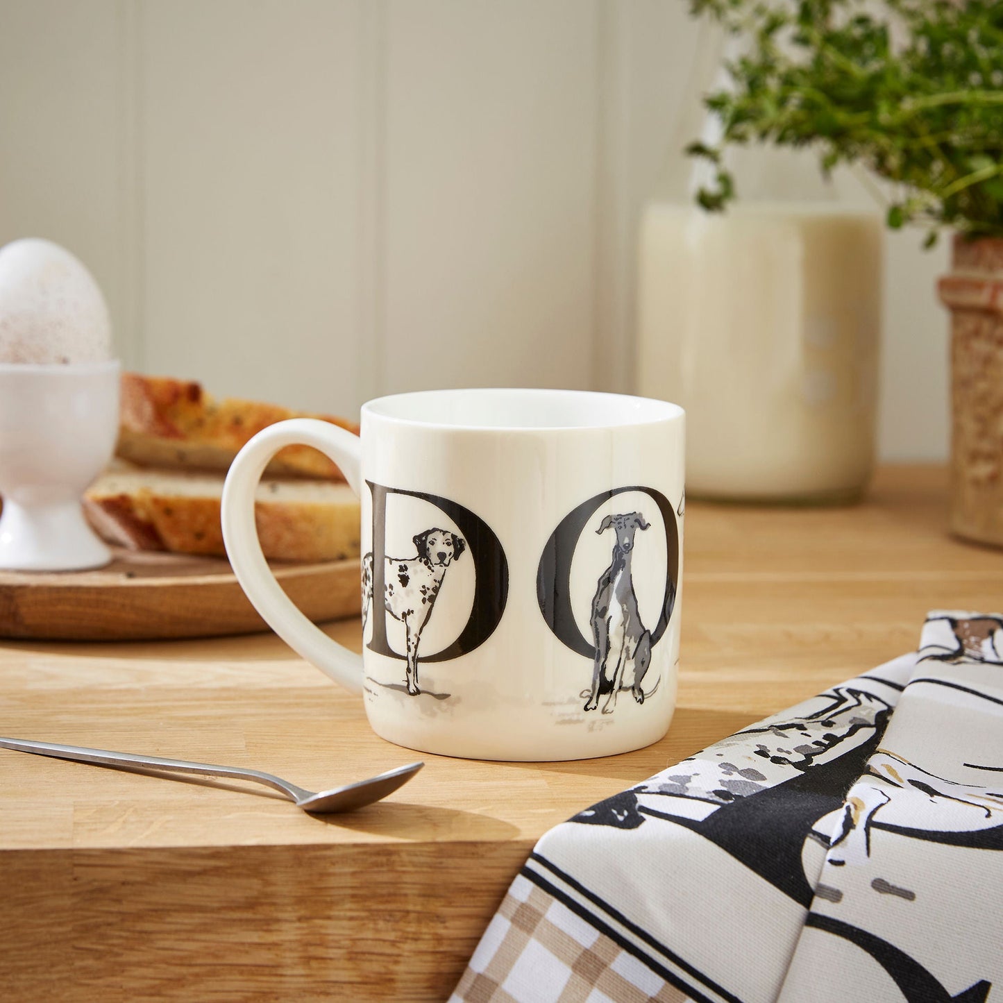 Country Dogs Bone China Mug in Brown
