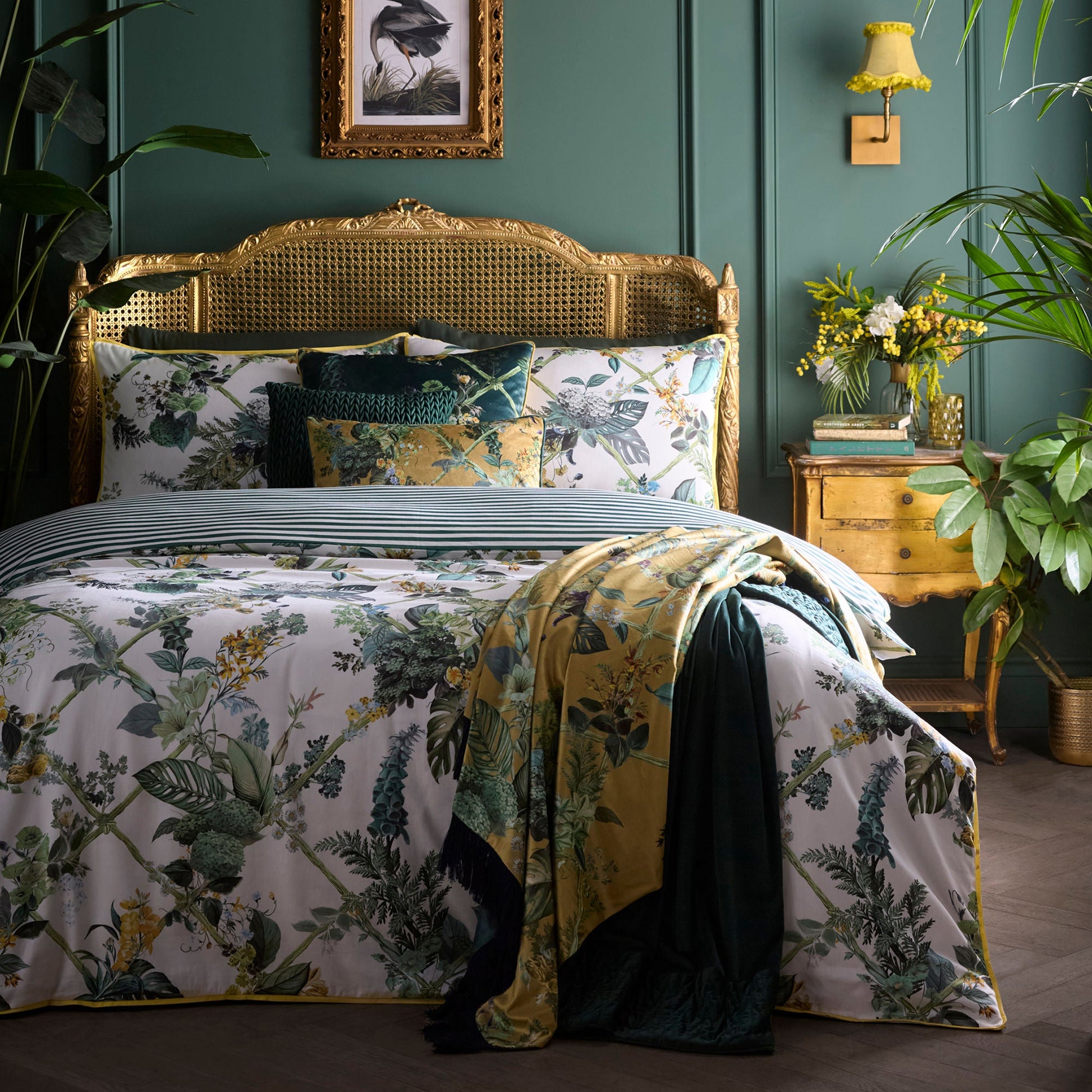 Cotswold Fantasia Throw in Gold 130 x 180cm - Throw - Laurence Llewelyn-Bowen