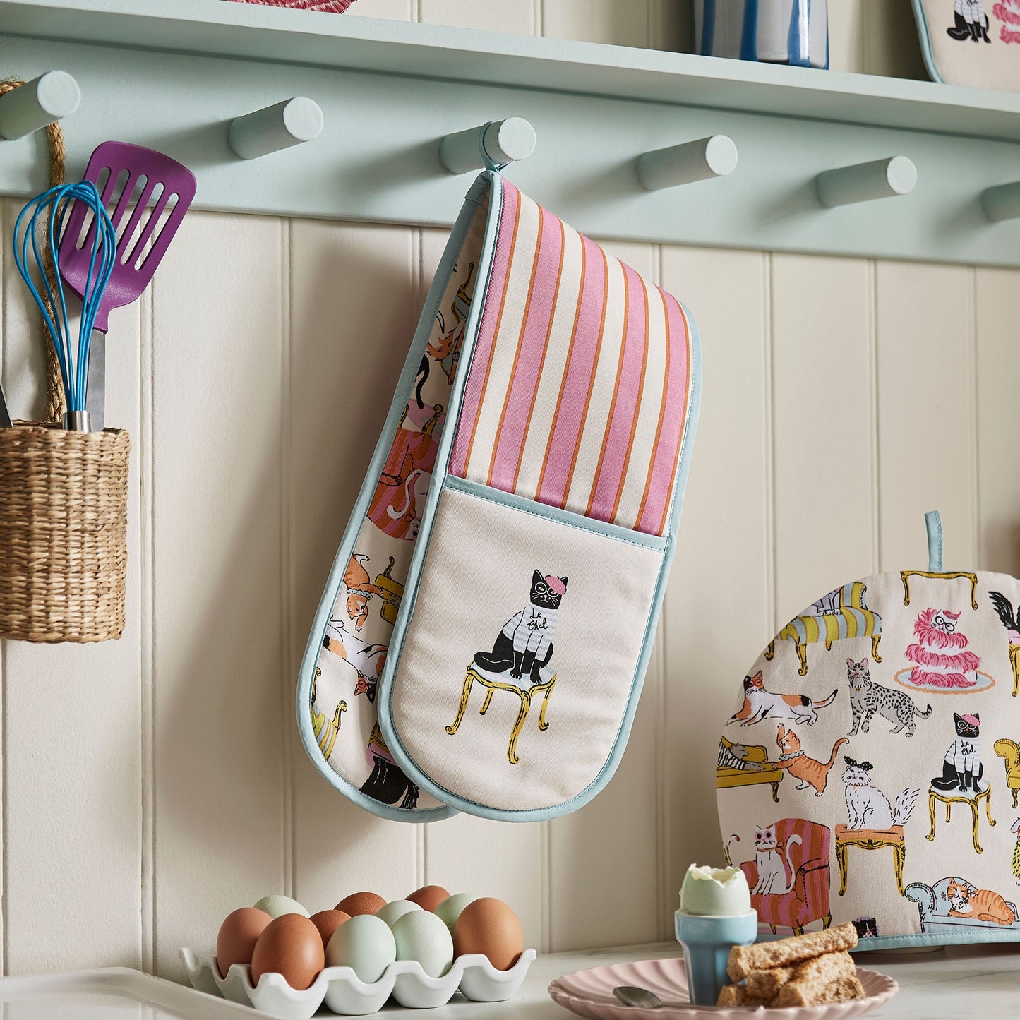 Ulster Weavers Cool Cats Tea Cosy One Size in Multi - Tea Cosy - Ulster Weavers