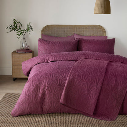 Cavali Duvet Cover Set in Berry - Duvet Cover Set - Serene