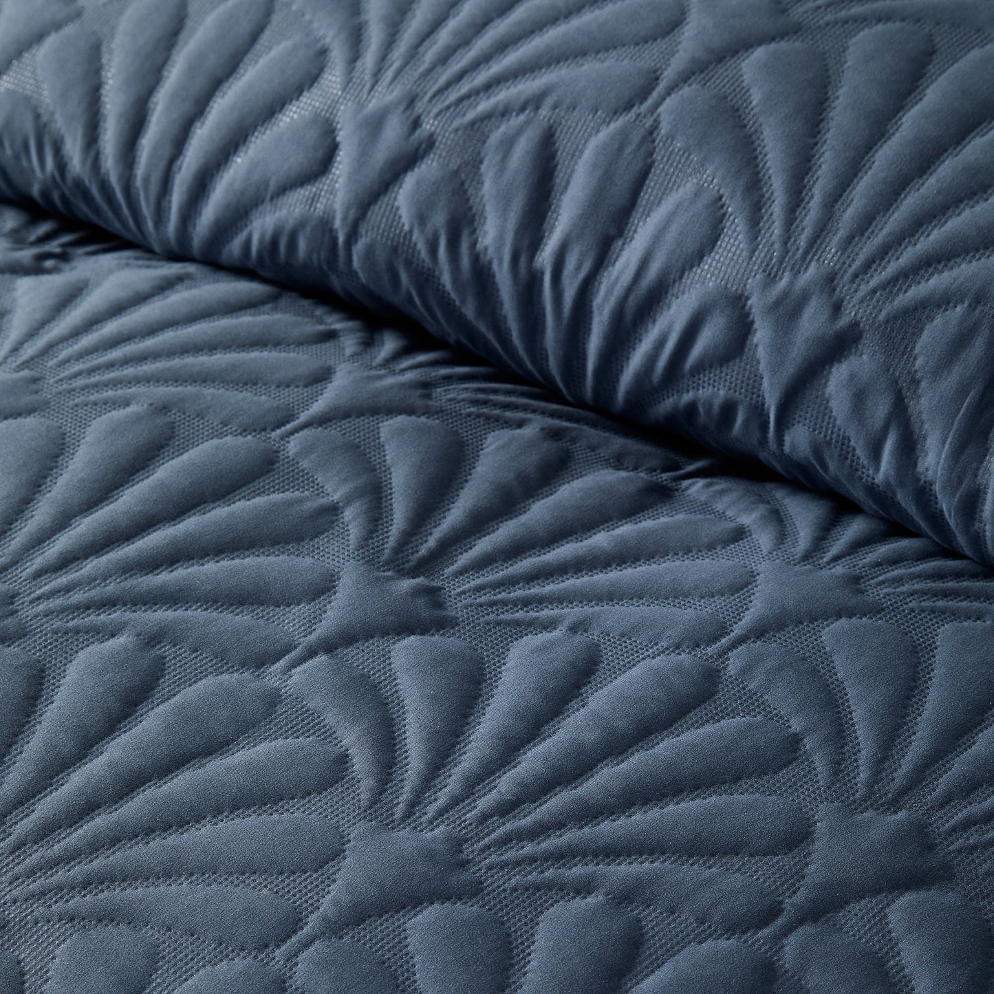 Cavali Duvet Cover Set by Serene in Dark Blue - Duvet Cover Set - Serene