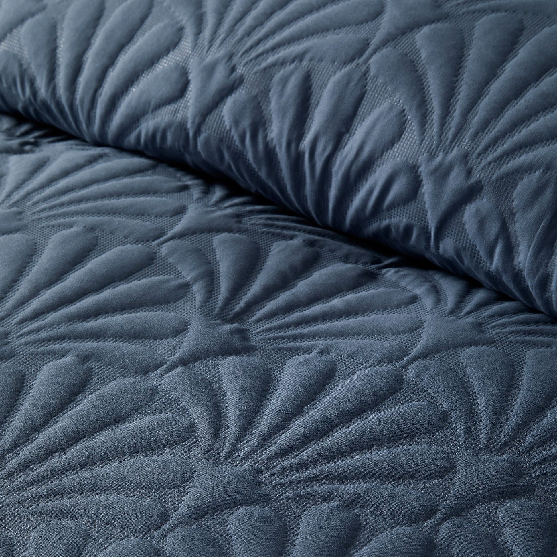 Cavali Duvet Cover Set by Serene in Dark Blue - Duvet Cover Set - Serene