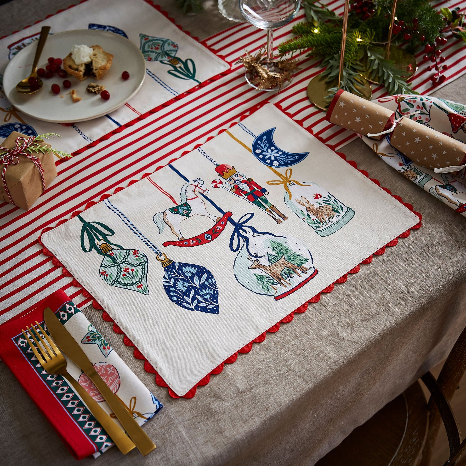 Ulster Weavers Christmas Ornaments Placemat - Cotton - 2 Pack One Size in Multi - Placemat - Ulster Weavers