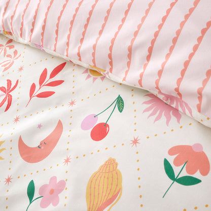 Dreamscape Duvet Cover Set in Multi