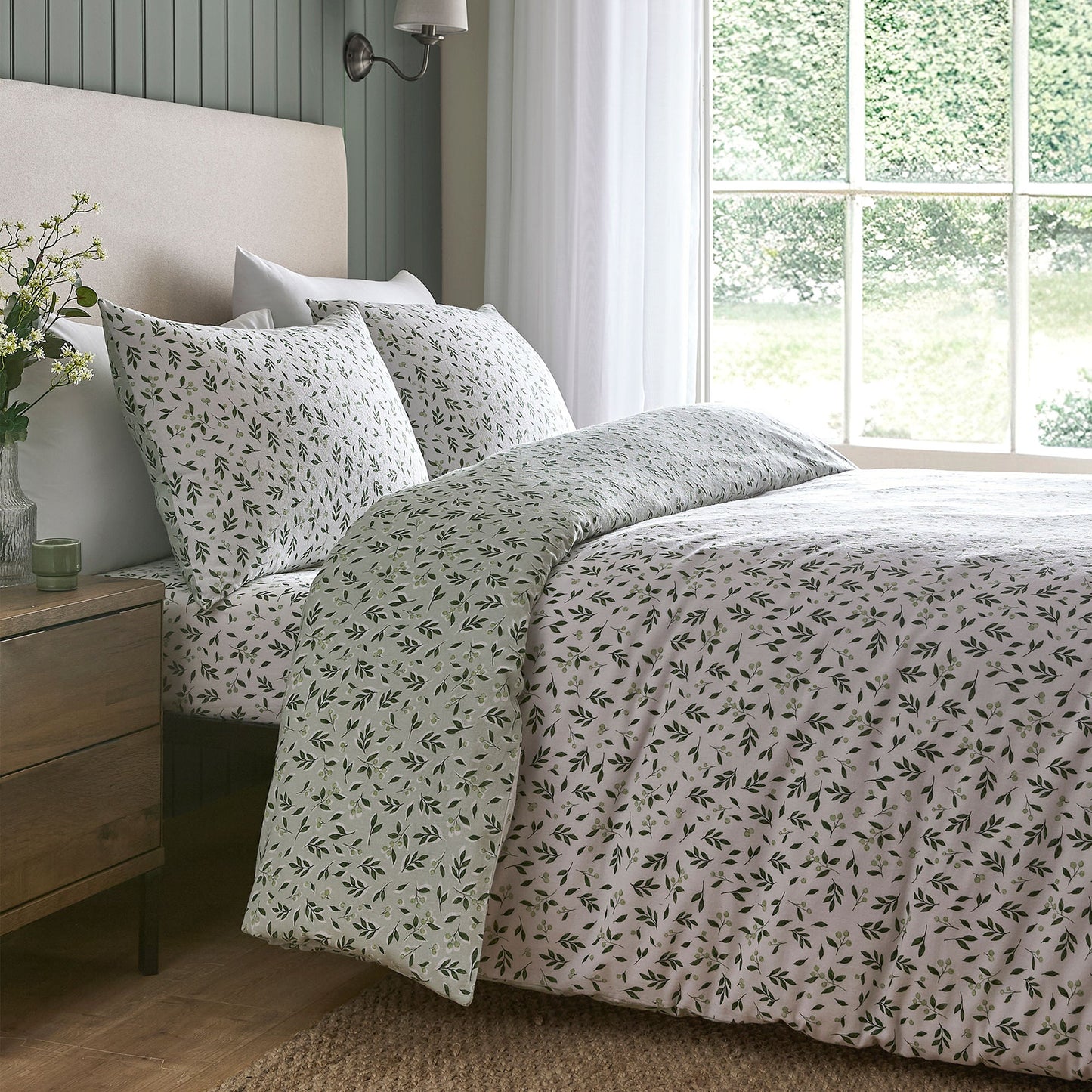 Falling Leaf Duvet Cover Set in Green - Duvet Cover Set - D & D
