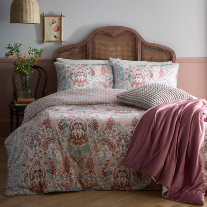 Floral Damask Duvet Cover Set in Multi