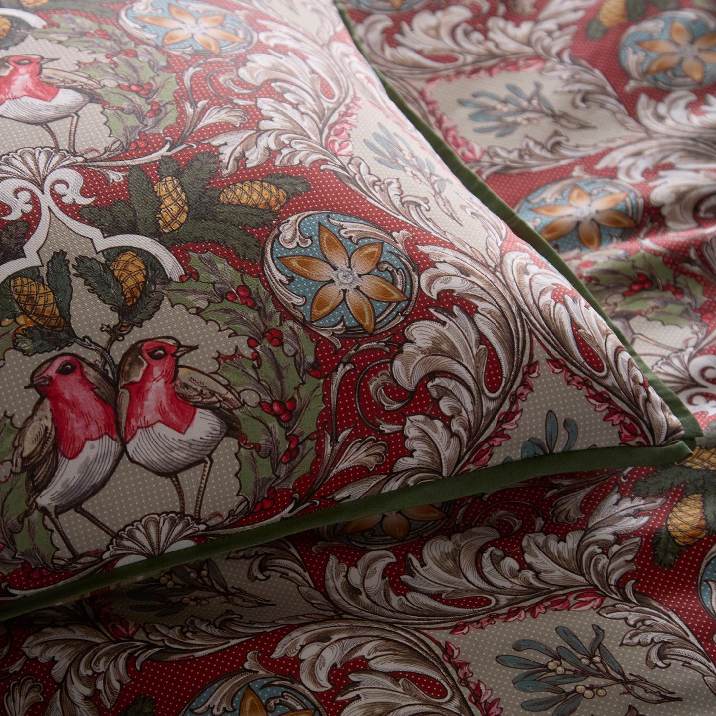 Festive Robin Duvet Cover Set in Red - Duvet Cover Set - Laurence Llewelyn-Bowen