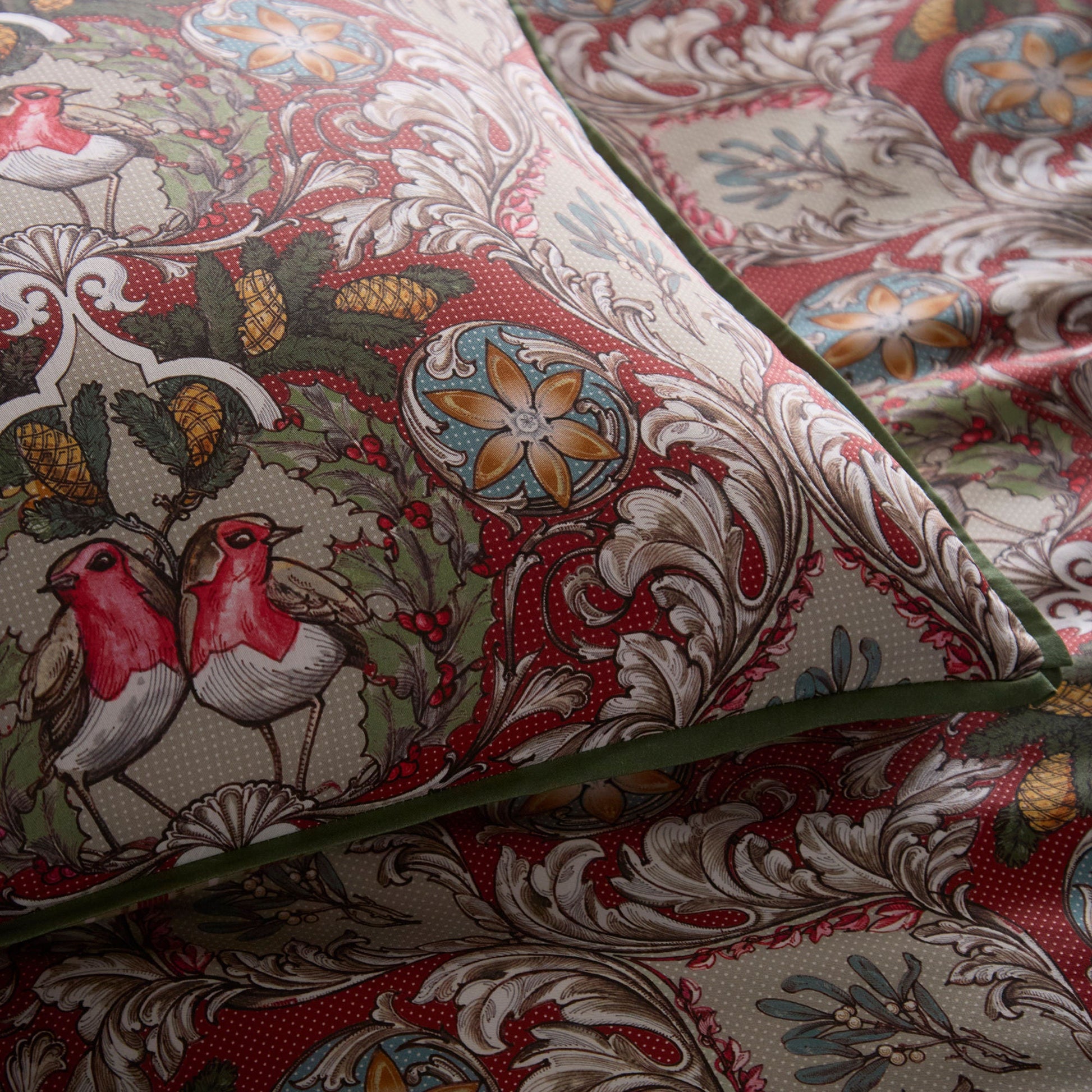 Festive Robin Duvet Cover Set in Red - Duvet Cover Set - Laurence Llewelyn-Bowen
