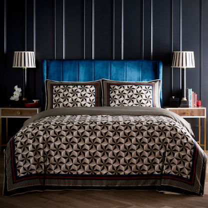 Hero Duvet Cover Set in Black