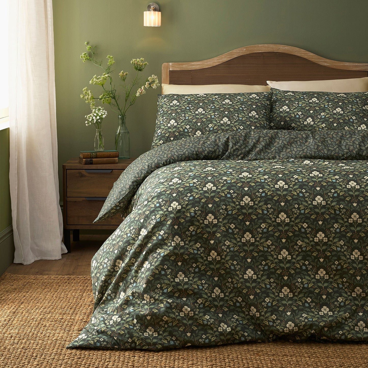 Heritage Floral Duvet Cover Set in Green - Duvet Cover Set - D & D