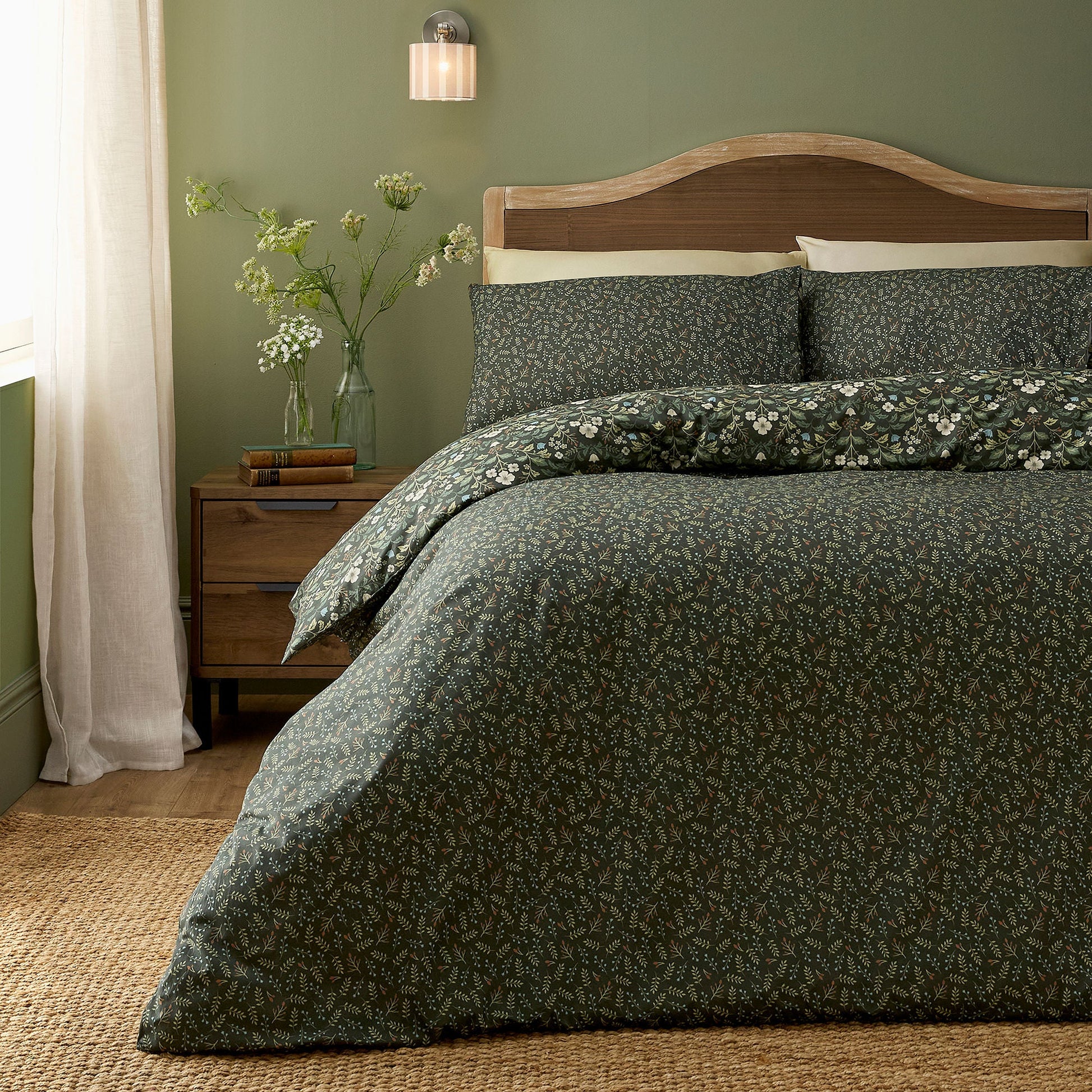 Heritage Floral Duvet Cover Set in Green - Duvet Cover Set - D & D