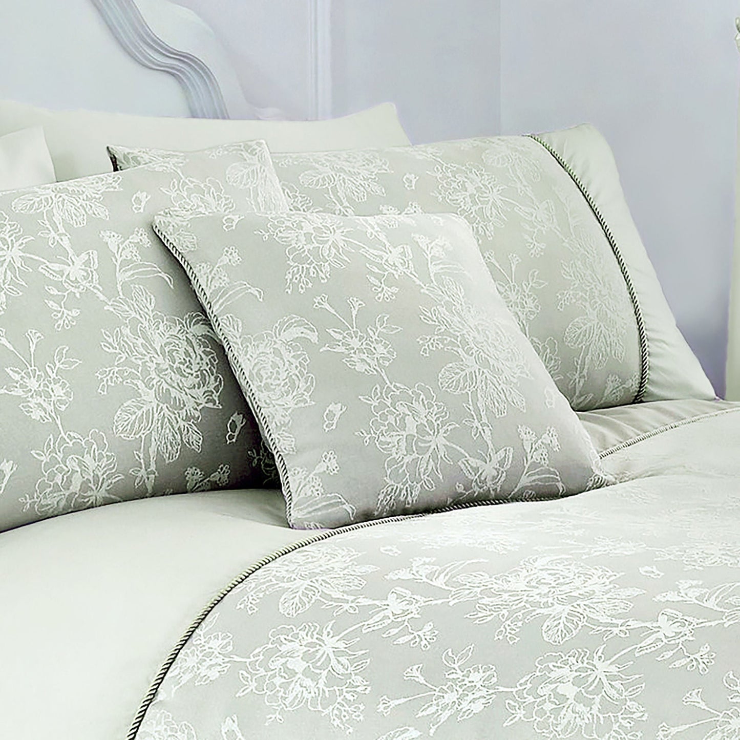 Jasmine Cushion in Green 43 x 43cm - Cushion - Dreams & Drapes
