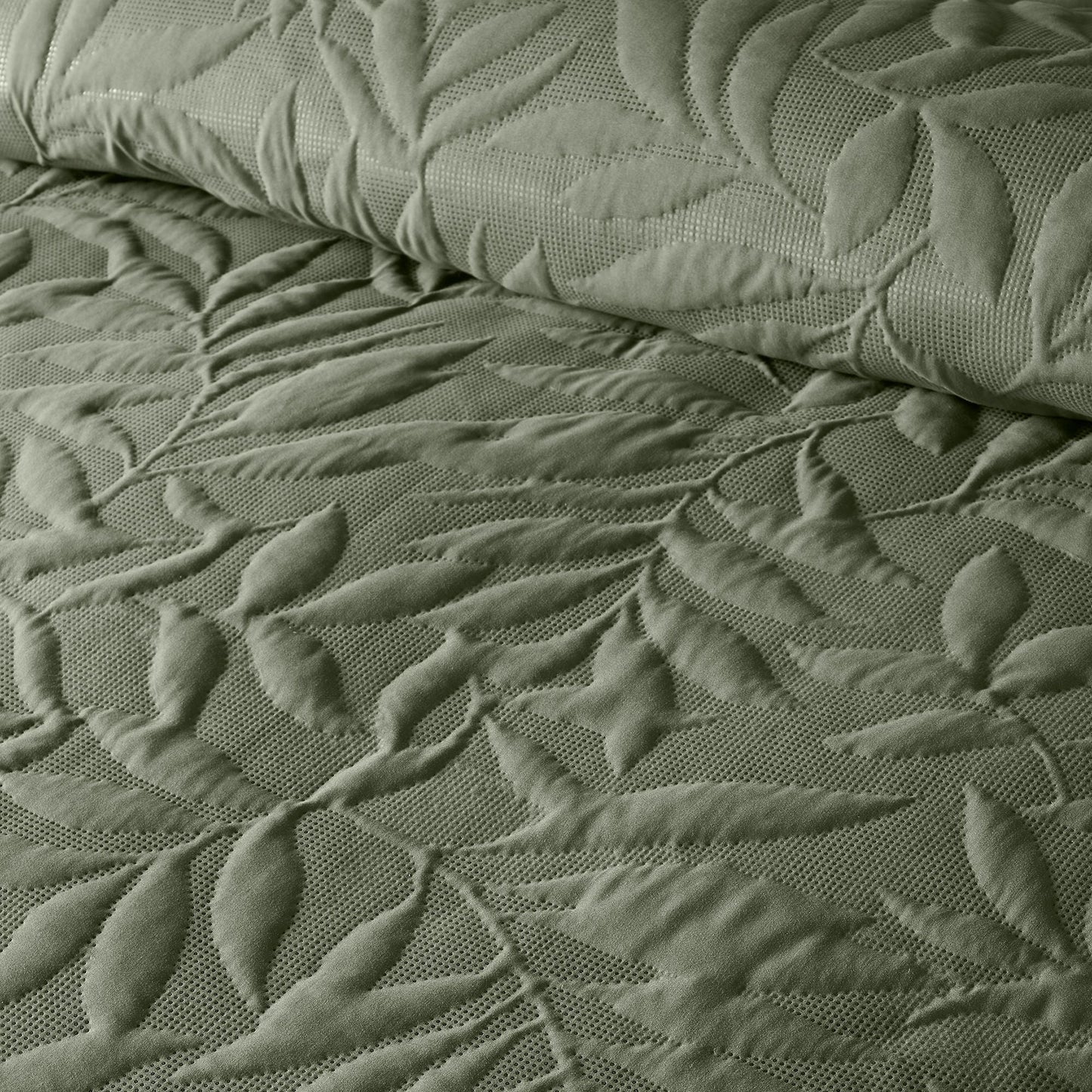Luana Duvet Cover Set by Serene in Dark Green - Duvet Cover Set - Serene