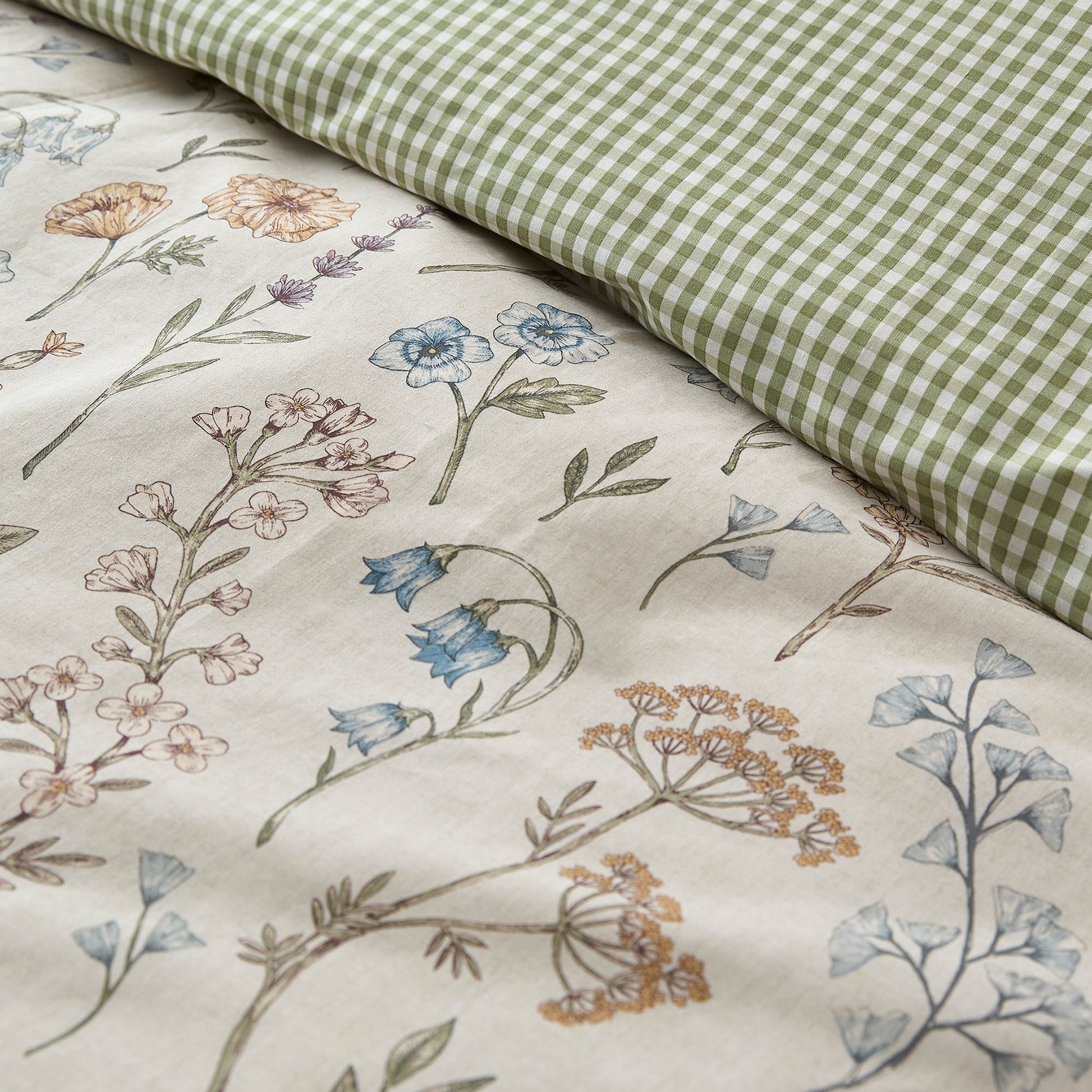 Meadow Floral Duvet Cover Set in Multi - Duvet Cover Set - D & D