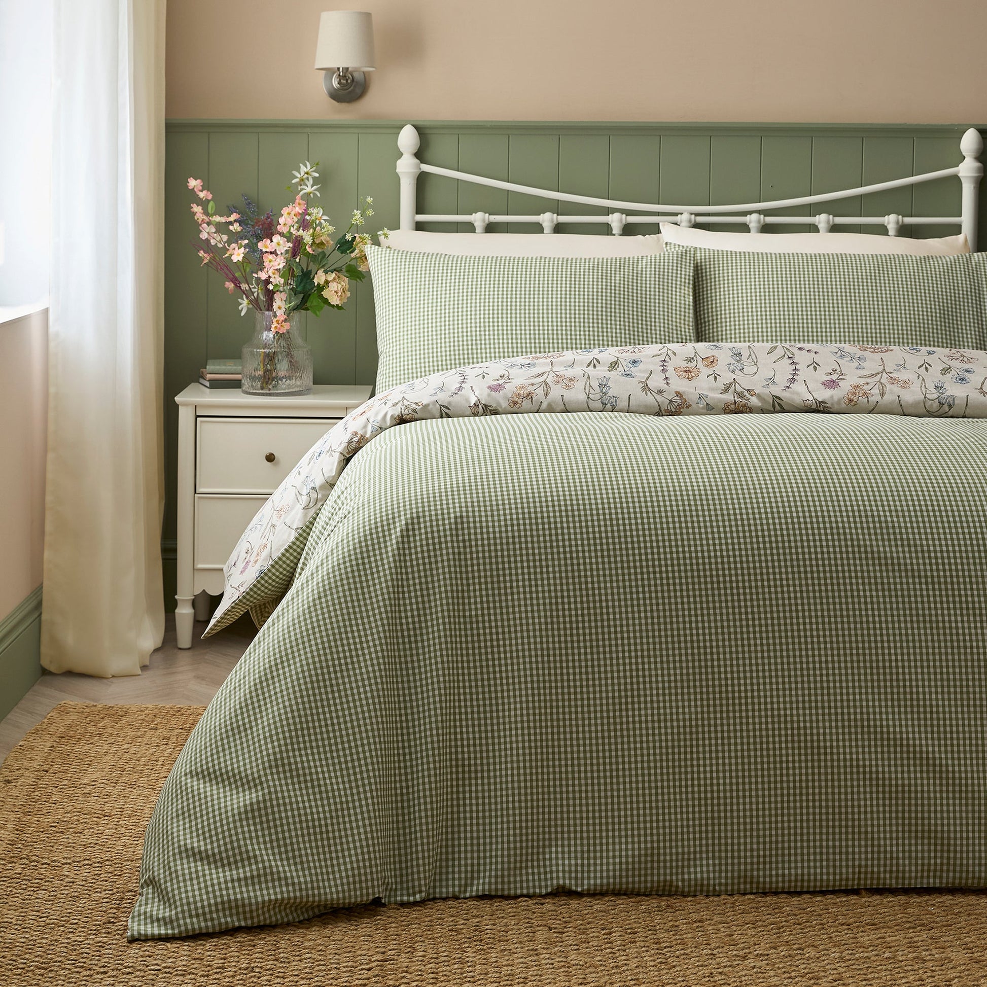 Meadow Floral Duvet Cover Set in Multi - Duvet Cover Set - D & D