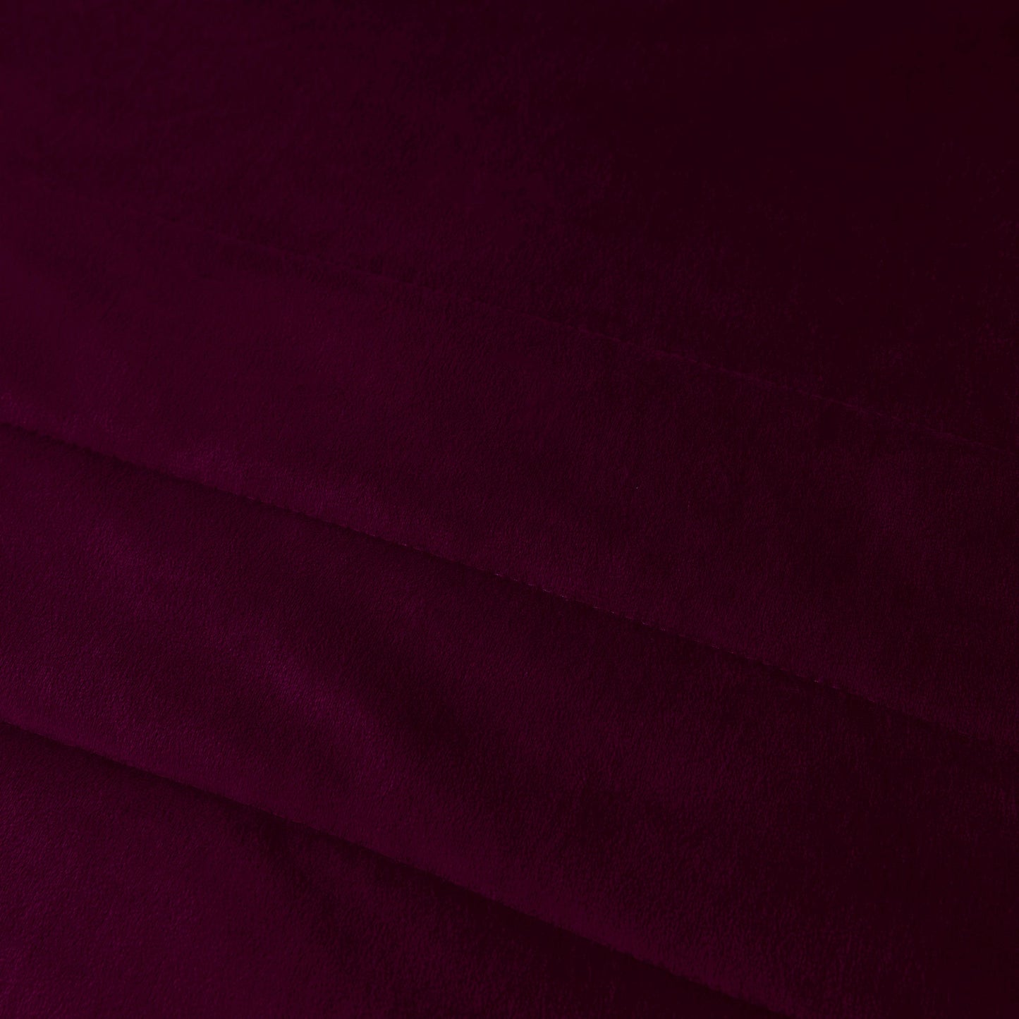 Melanie Bedspread in Berry 150 x 220cm - Bedspread - Soiree