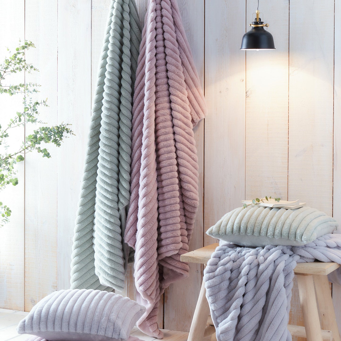 Morritz Throw by Appletree Hygge in Mauve 130 x 180cm - Throw - Appletree Hygge