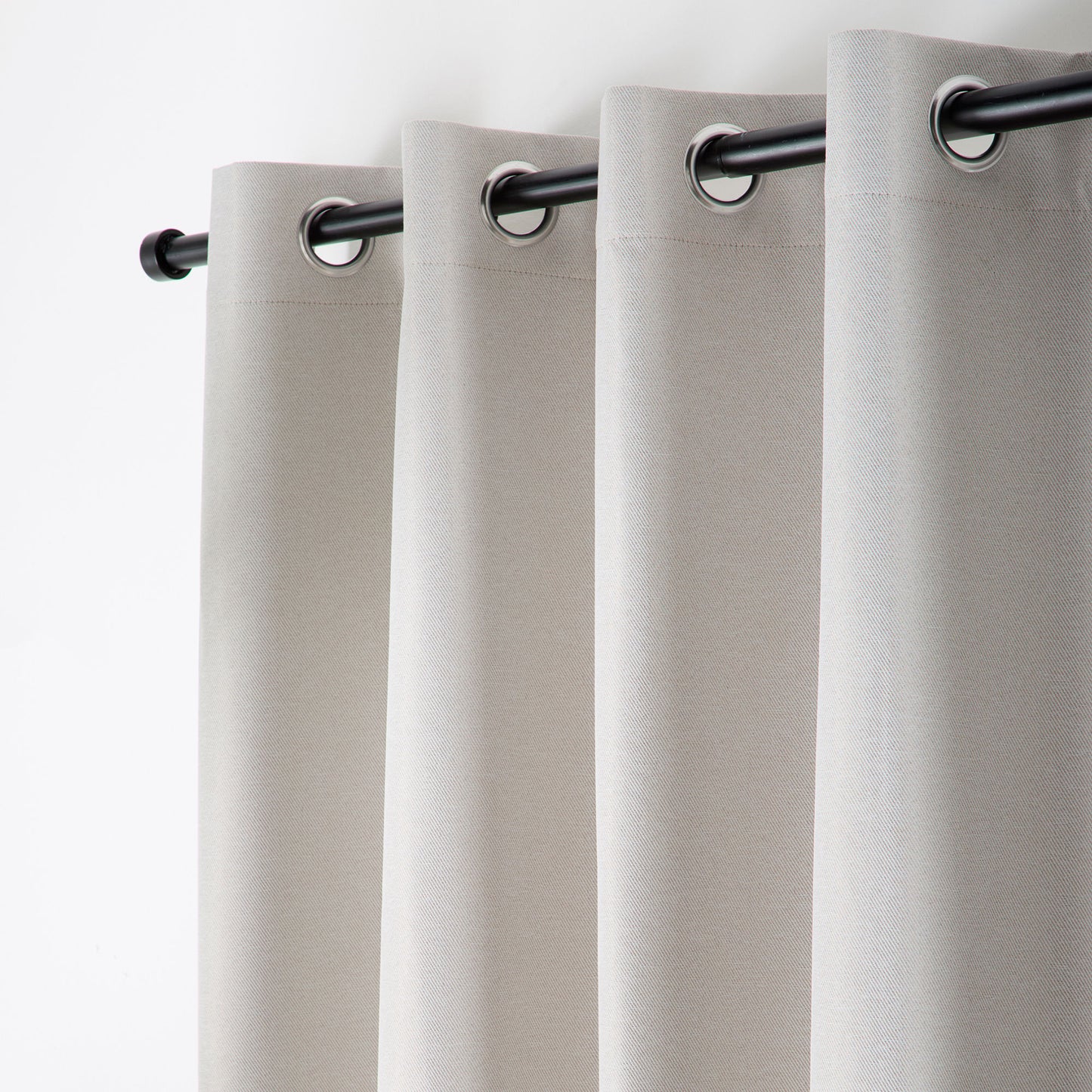 Plain Twill Pair of Eyelet Curtains in Natural