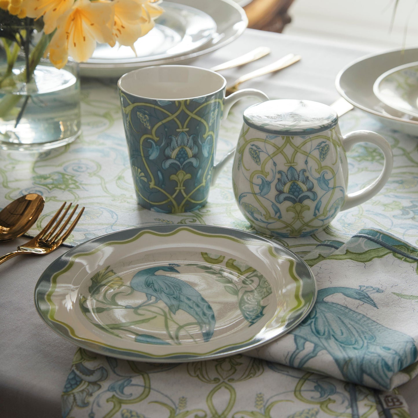 Palm Court Mug with Lid in Multicolour - Mug with Lid - Laurence Llewelyn-Bowen