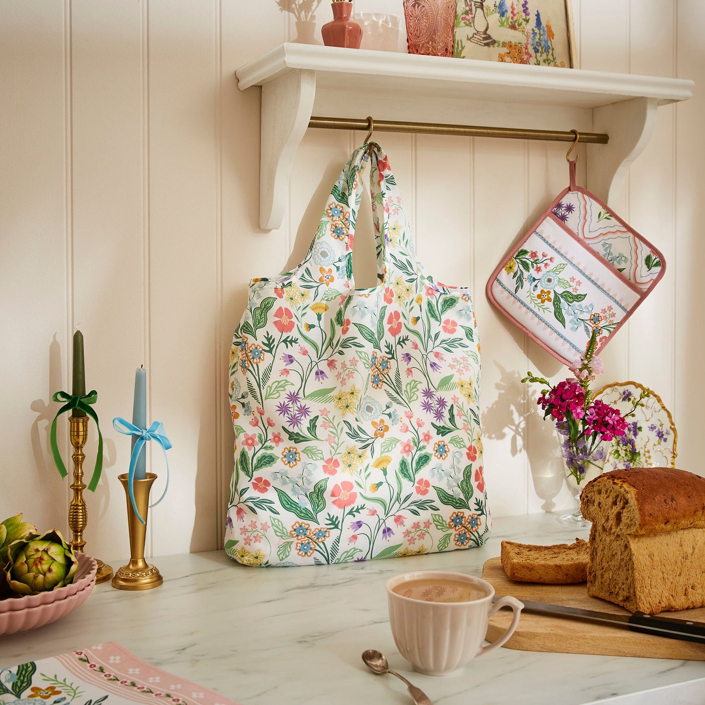 Petals & Prose Foldable Tote Bag Medium in Pink