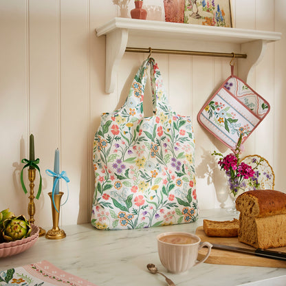 Petals & Prose Foldable Tote Bag Medium in Pink