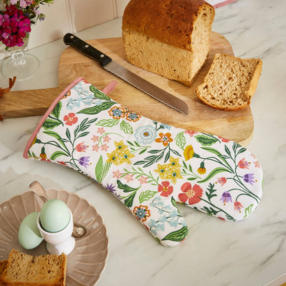 Petals & Prose Gauntlet Oven Glove in Pink