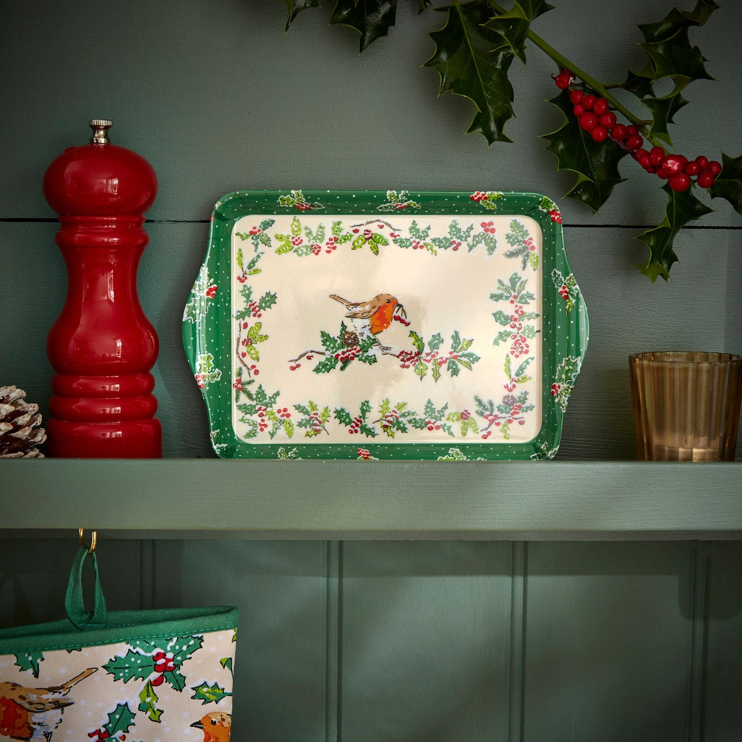 Christmas Robins Scatter Tray in Green