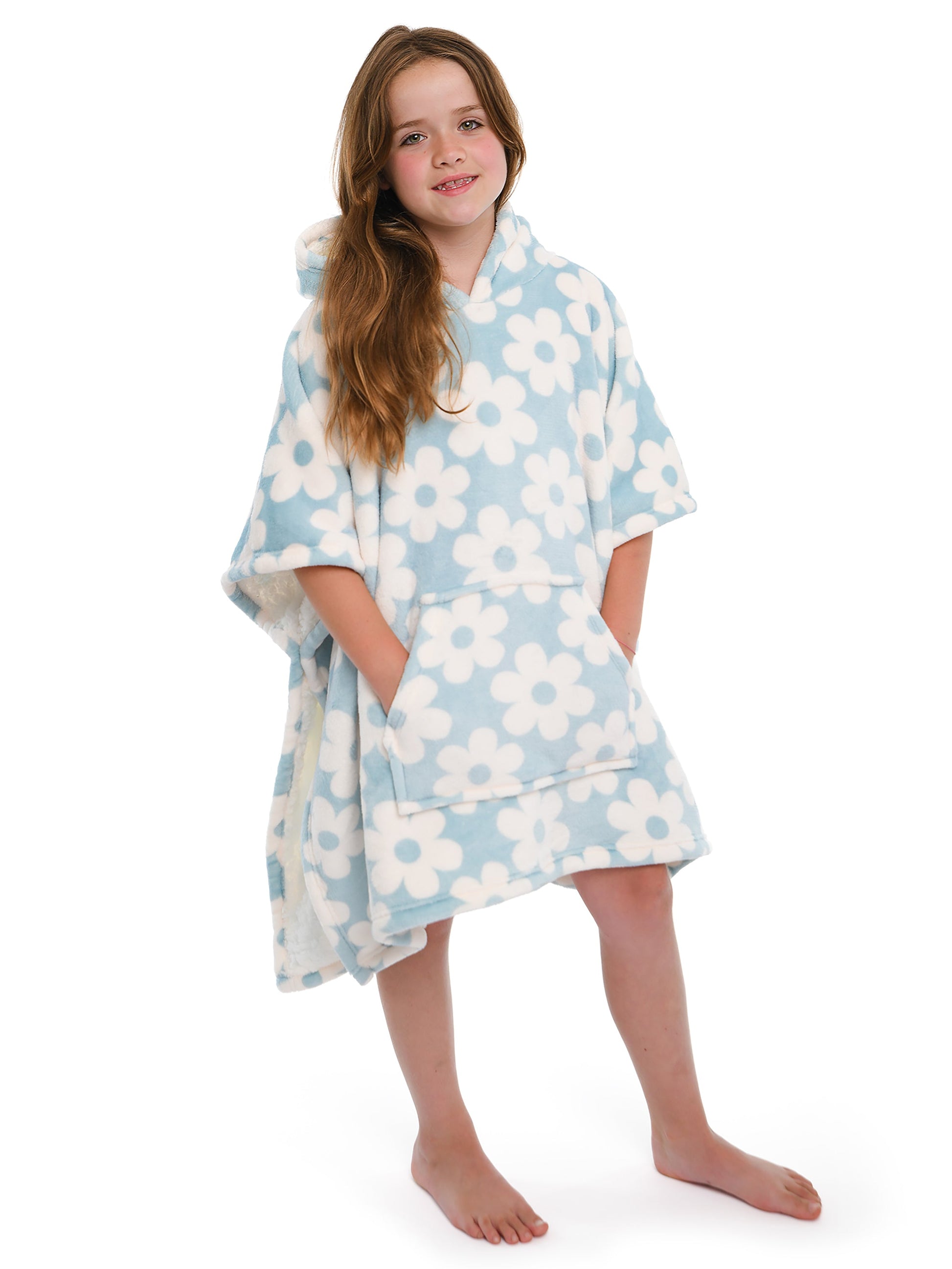 Retro Flower Hooded Throw by Bedlam in Duck Egg 75 x 92.5cm - Hooded Throw - Bedlam