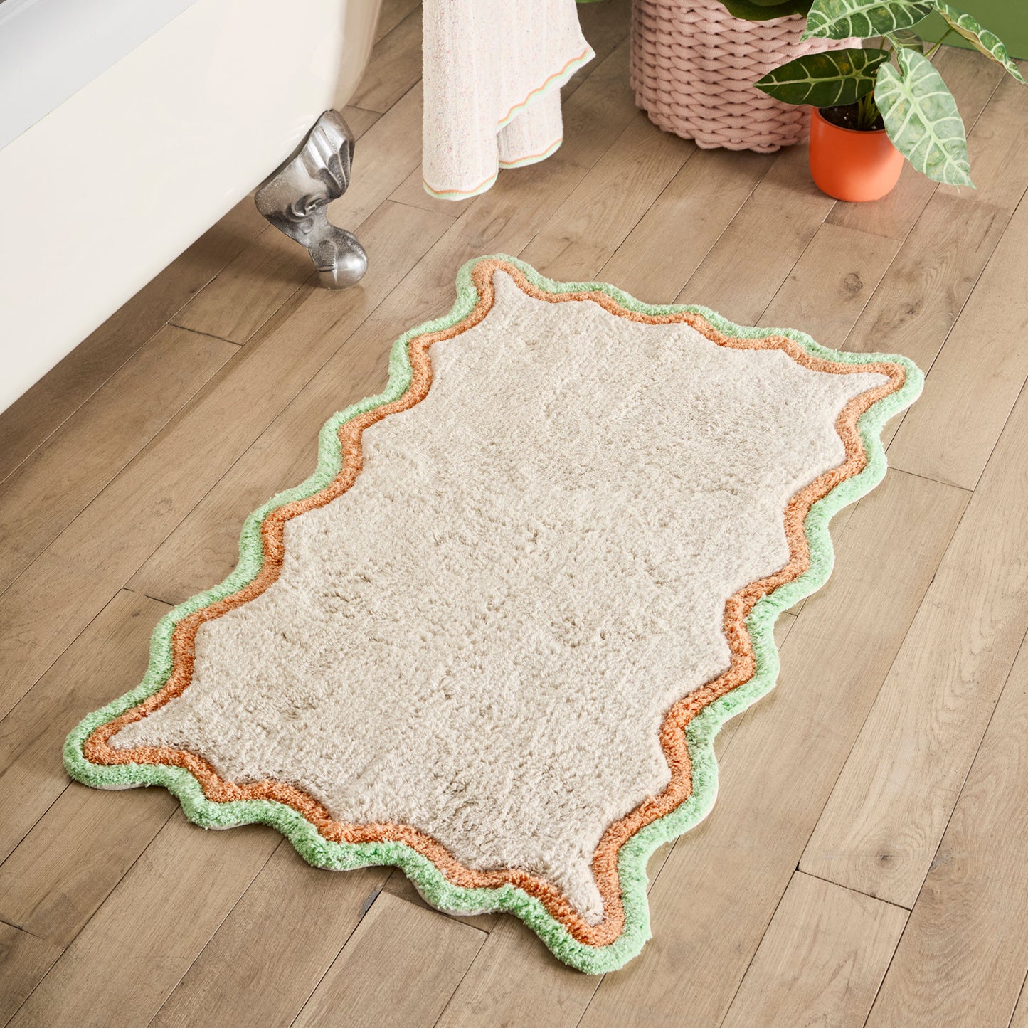 Scallop Bath Mat in Multi 50 x 80cm