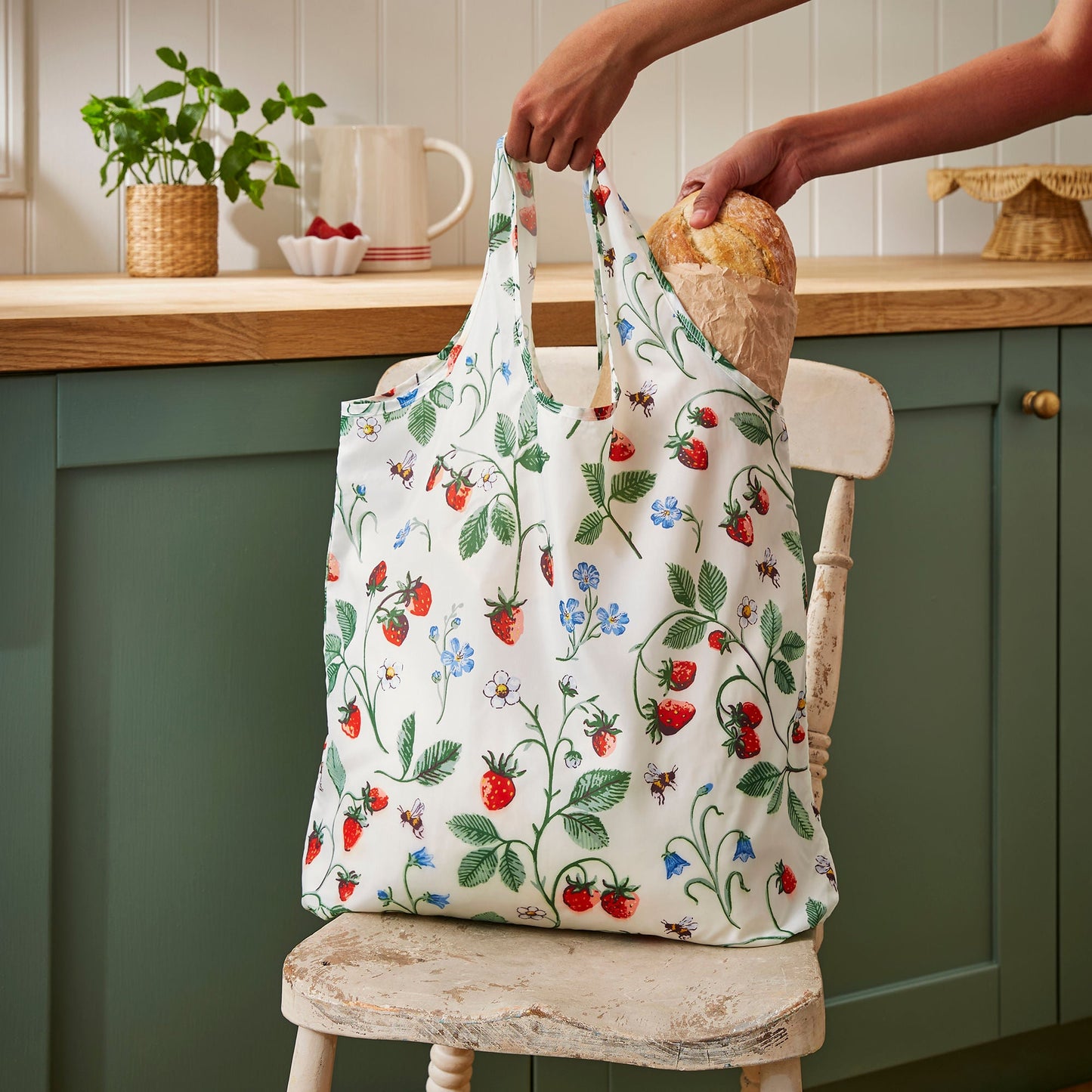 Strawberry Patch Foldable Tote Bag Medium in Green