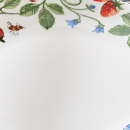 Strawberry Patch Porcelain Dinner Plate in Green