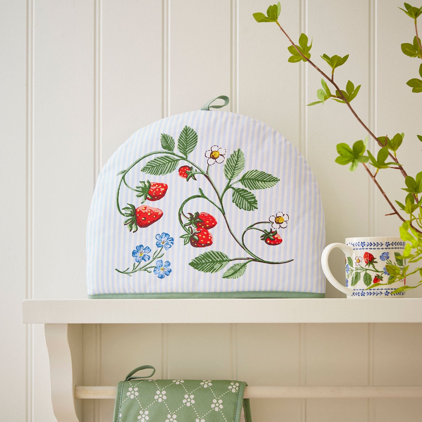 Strawberry Patch Bone China Mug in Green