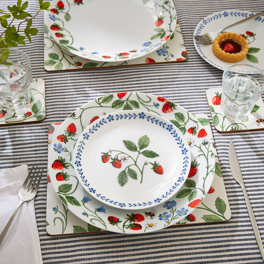 Strawberry Patch Porcelain Side Plate in Green