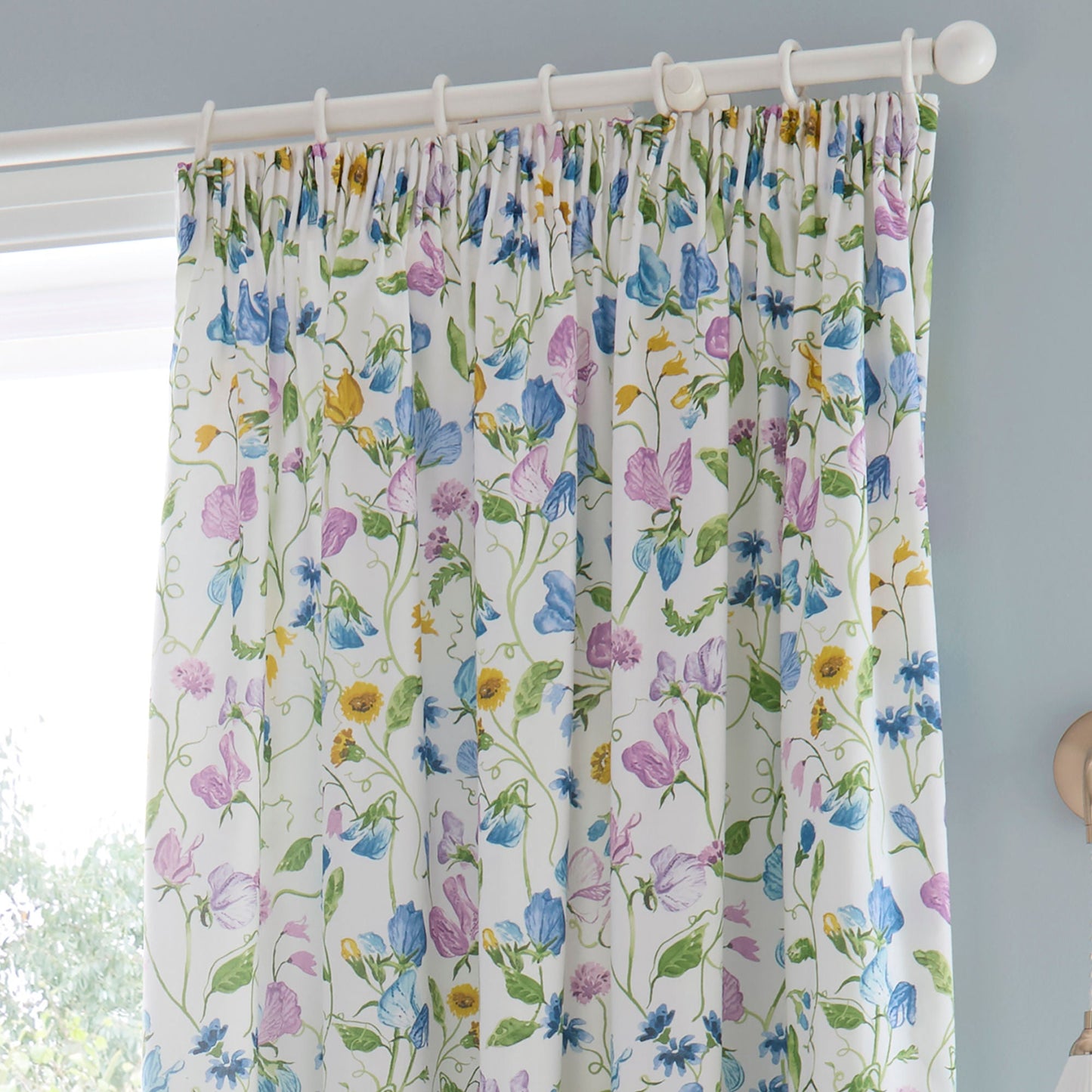 Sweetpea Floral Pair of Pencil Pleat Curtains in Lilac