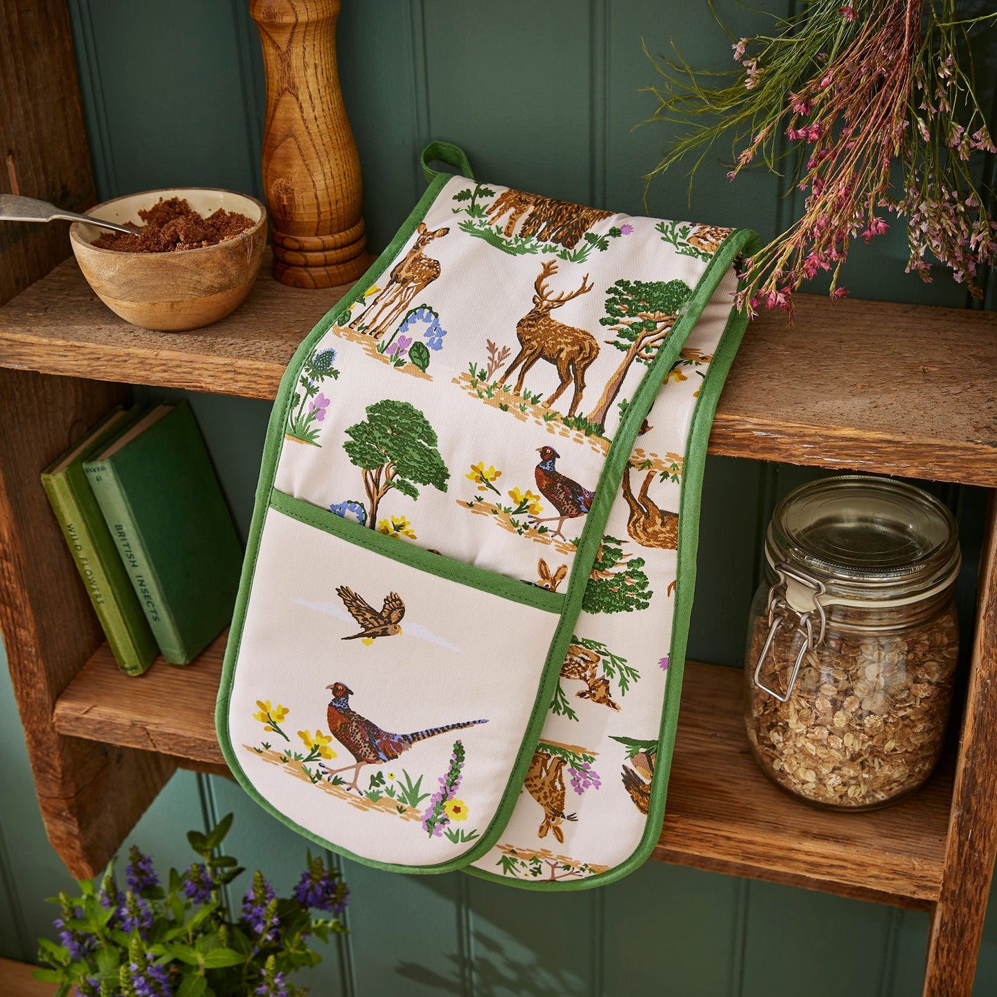 Thistlewood Double Oven Glove in Green